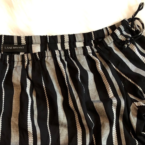 NEW! Off The Shoulder Blouse - Picture 3 of 7